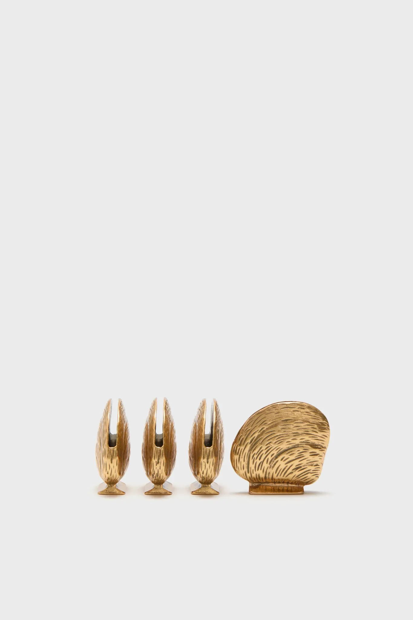 Gold Clam Shell Placecard Holders Set of 4