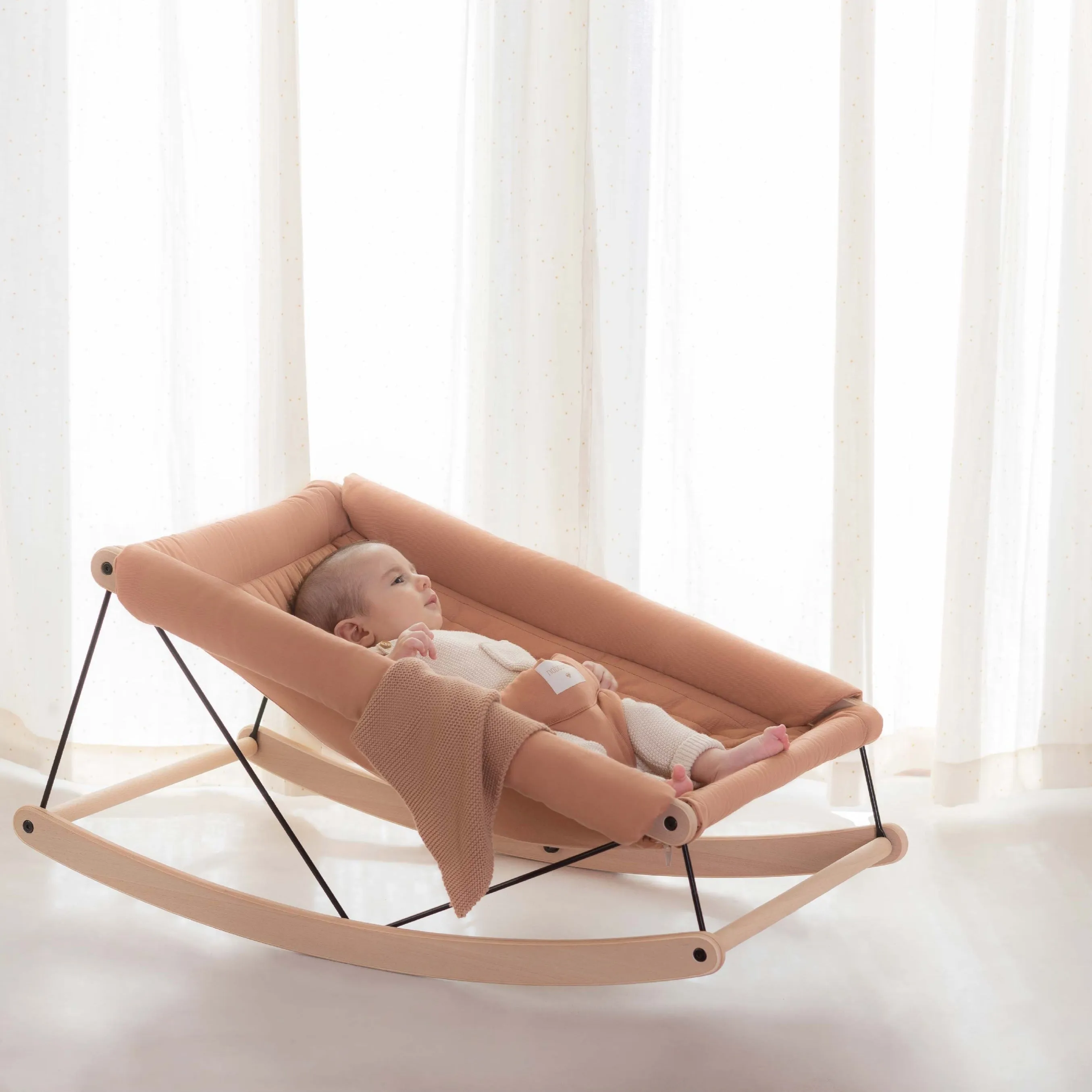 Growing Green Baby Bouncer | Sienna Brown