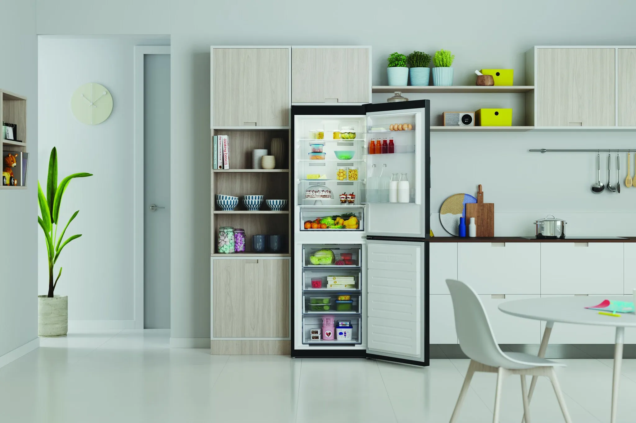 Indesit IBTNF 60182 B UK Freestanding 322L Fridge Freezer - Black, E Rated