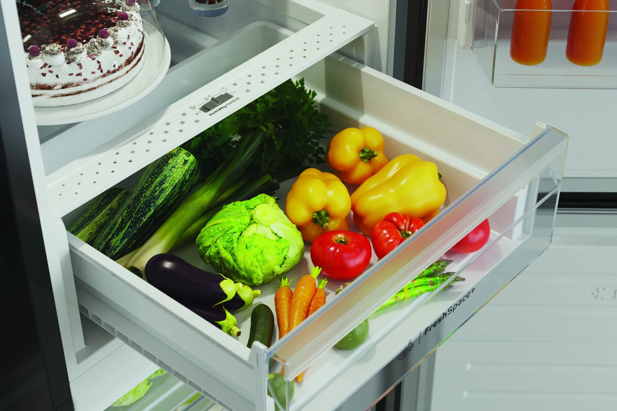 Indesit IBTNF 60182 B UK Freestanding 322L Fridge Freezer - Black, E Rated