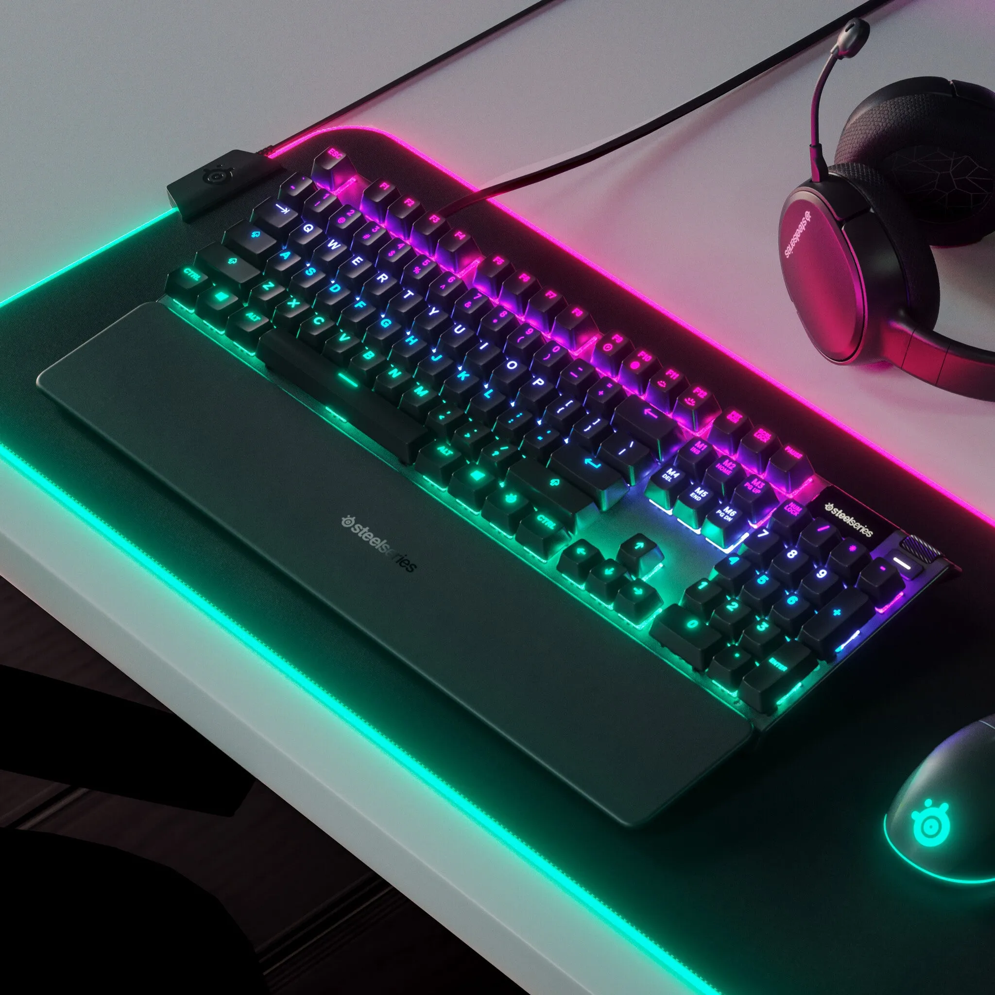 Steelseries Apex 5 PC Keyboard