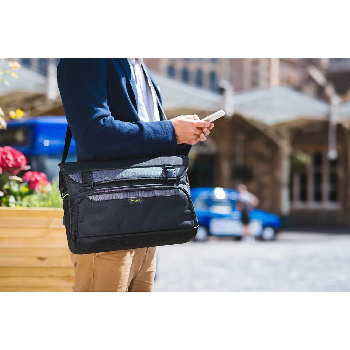 Targus City Gear 35.6 cm (14") Messenger case Black