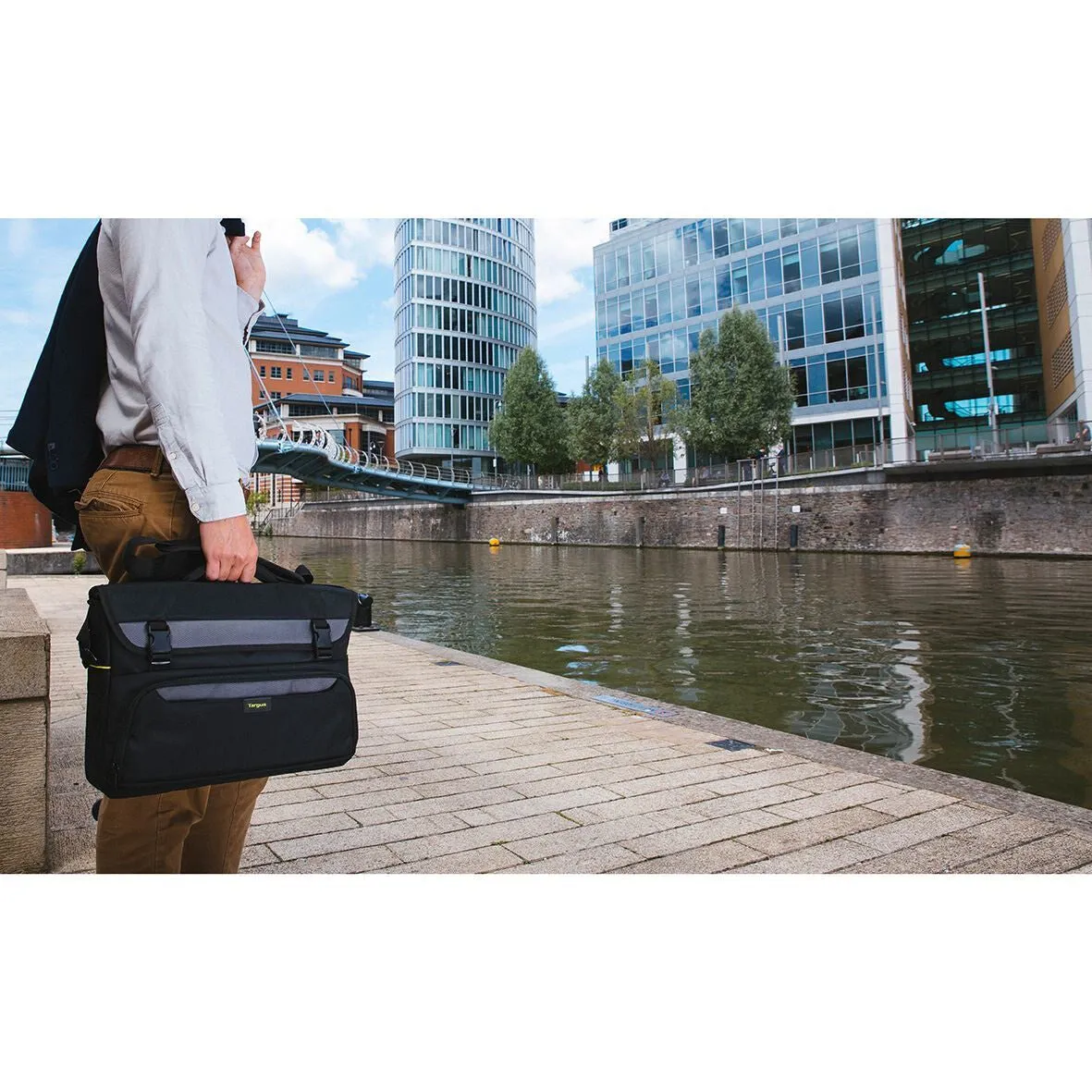 Targus City Gear 35.6 cm (14") Messenger case Black